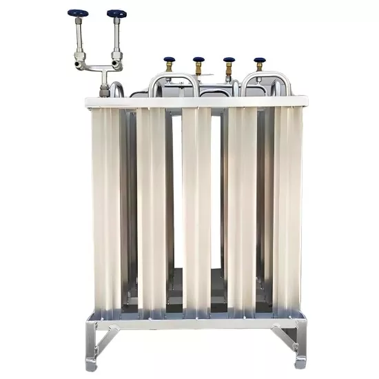 ¿Cómo pueden las estaciones de servicio de gases medicinales prevenir las fugas de gas?